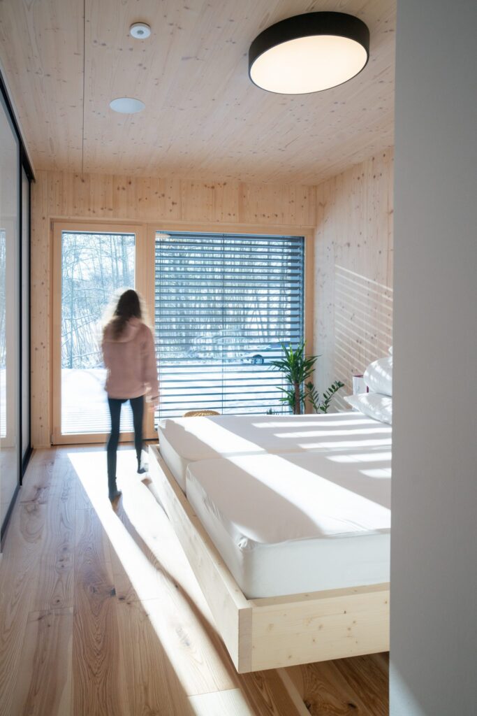 Ložnice ve vzorovém domě Housenka